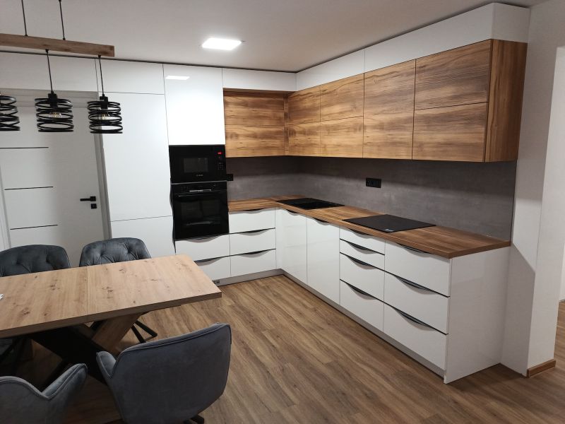 Výroba a montáž kuchyňských linek a interiérového nábytku